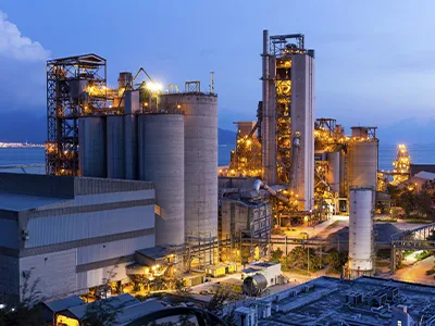 Planta industrial — limpieza y control microbiológico